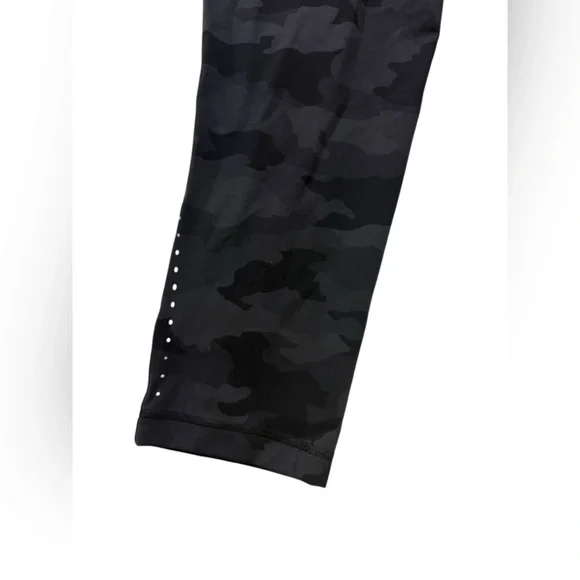 Lululemon Swift Speed HR Crop 21” Sz8 Dark Camo Run Leggings - Picture 4 of 11